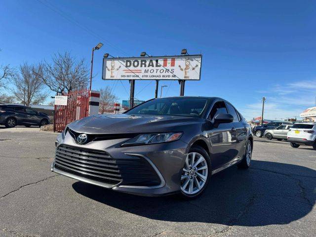 2022 Toyota Camry LE FWD photo