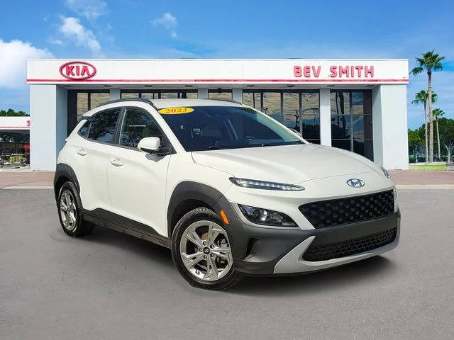 2023 Hyundai Kona SEL FWD photo