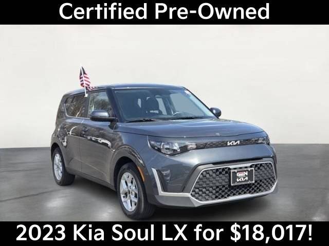 2023 Kia Soul LX FWD photo