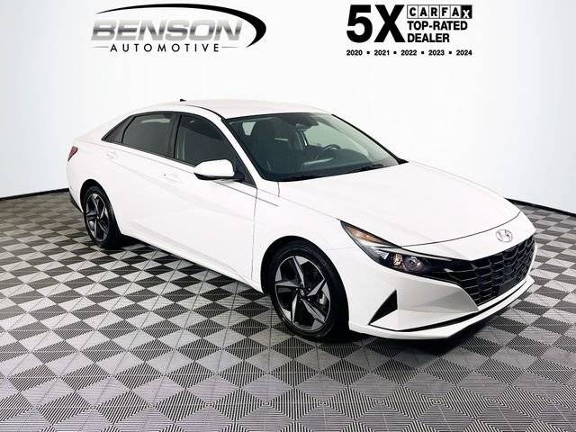 2023 Hyundai Elantra SEL FWD photo