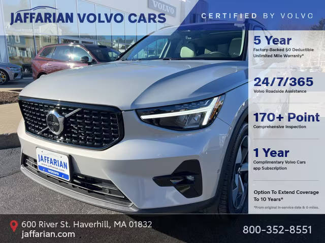 2023 Volvo XC40 Plus Dark Theme AWD photo