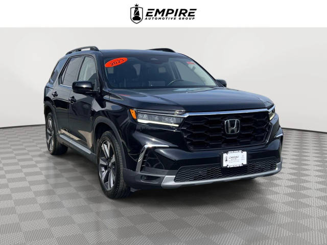 2023 Honda Pilot Touring AWD photo