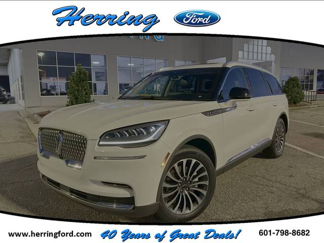 2023 Lincoln Aviator Standard RWD photo