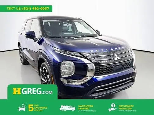 2023 Mitsubishi Outlander SE FWD photo