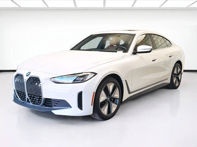 2023 BMW i4 eDrive35 RWD photo
