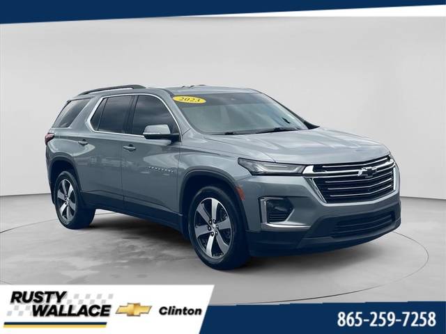2023 Chevrolet Traverse LT Leather AWD photo