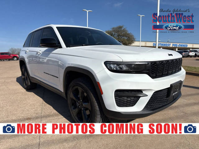 2023 Jeep Grand Cherokee Altitude RWD photo