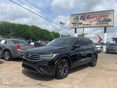2023 Volkswagen Tiguan SE FWD photo