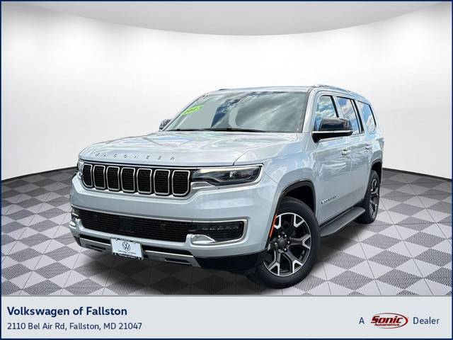 2023 Jeep Wagoneer Series III 4WD photo