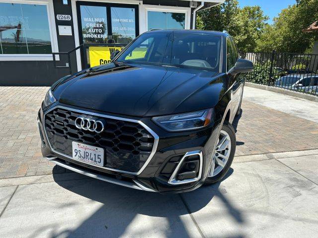 2023 Audi Q5 S line Premium AWD photo
