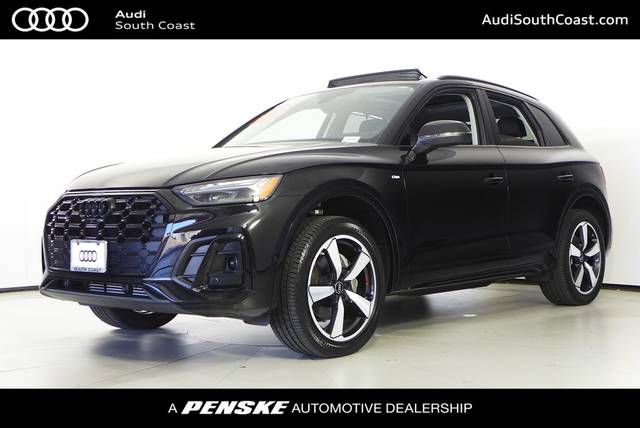 2023 Audi Q5 S line Prestige AWD photo
