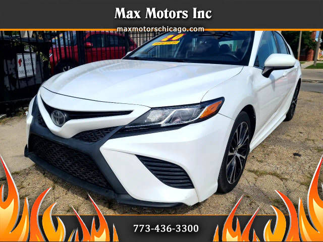 2020 Toyota Camry SE FWD photo