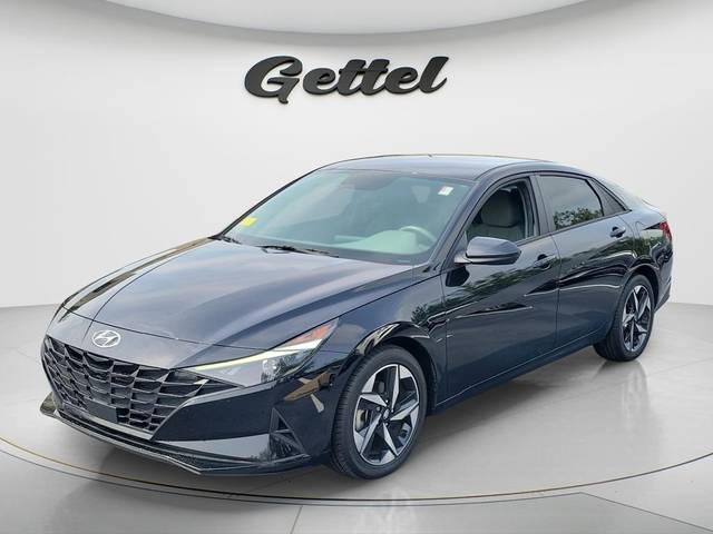 2023 Hyundai Elantra SEL FWD photo