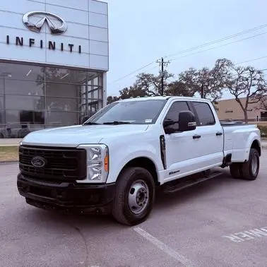 2023 Ford F-350 Super Duty XL RWD photo