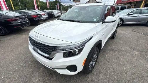 2023 Kia Seltos LX AWD photo