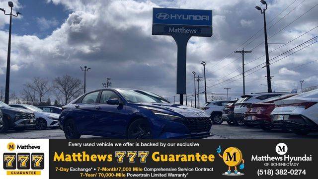 2023 Hyundai Elantra SEL FWD photo