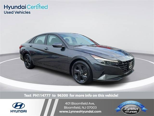 2023 Hyundai Elantra SEL FWD photo