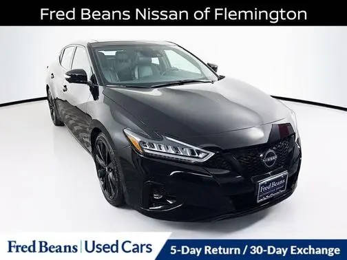 2023 Nissan Maxima SR FWD photo