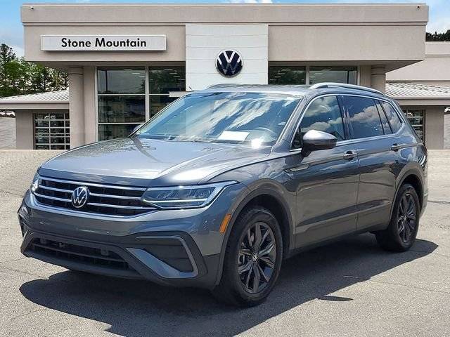 2023 Volkswagen Tiguan SE FWD photo