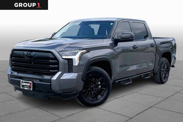 2023 Toyota Tundra SR5 4WD photo