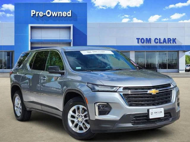 2023 Chevrolet Traverse LS FWD photo