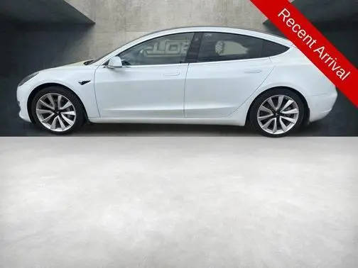 2020 Tesla Model 3 Standard Range RWD photo