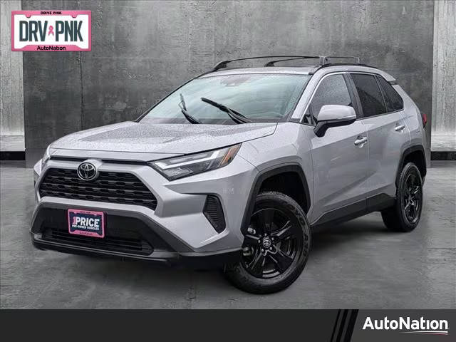 2023 Toyota RAV4 XLE AWD photo