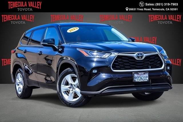 2023 Toyota Highlander LE FWD photo