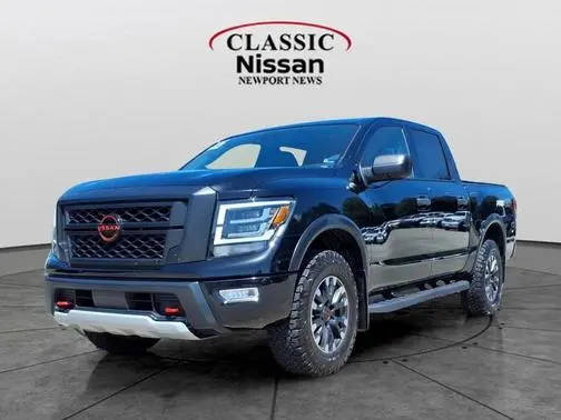 2023 Nissan Titan PRO-4X 4WD photo