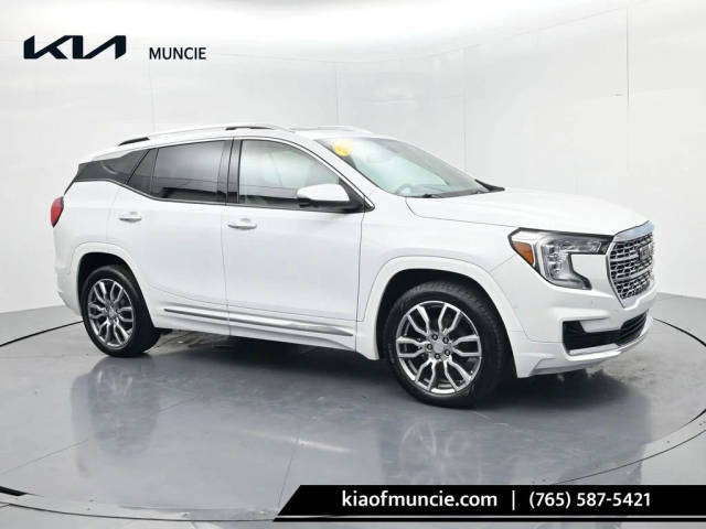 2023 GMC Terrain Denali AWD photo