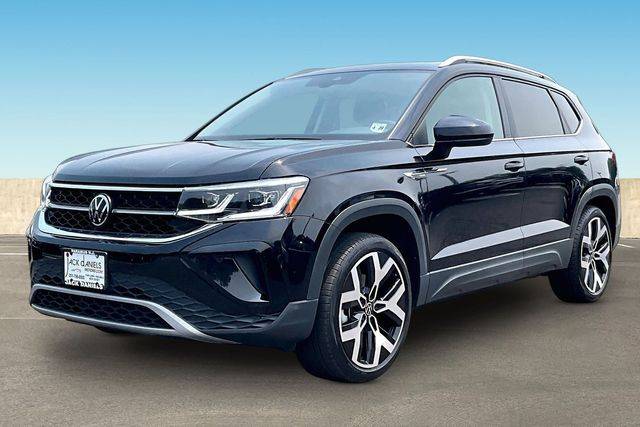 2023 Volkswagen Taos SEL AWD photo