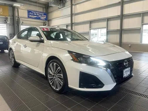 2023 Nissan Altima 2.5 SL AWD photo