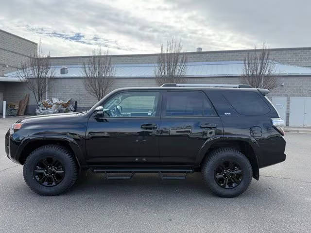 2023 Toyota 4Runner SR5 Premium 4WD photo