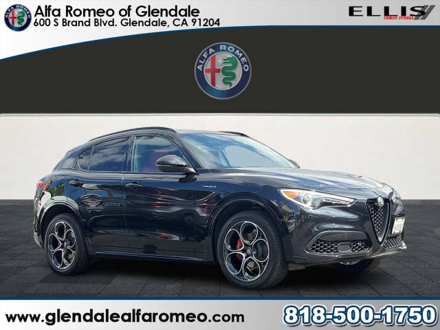 2023 Alfa Romeo Stelvio Veloce AWD photo