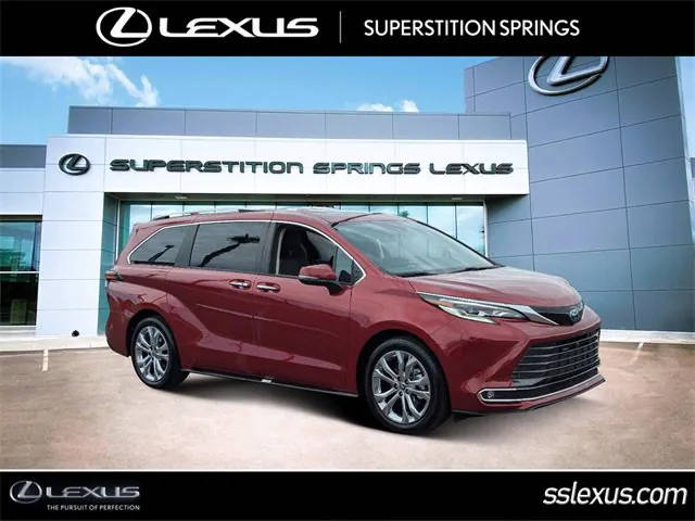 2023 Toyota Sienna Platinum FWD photo