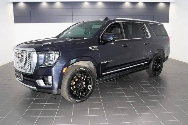 2023 GMC Yukon XL Denali 4WD photo