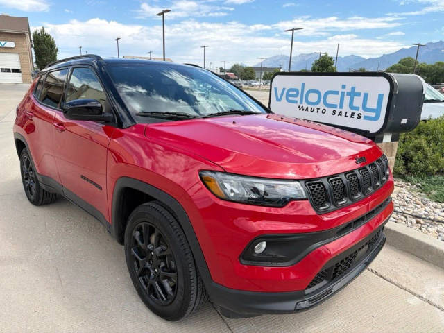 2023 Jeep Compass Altitude 4WD photo