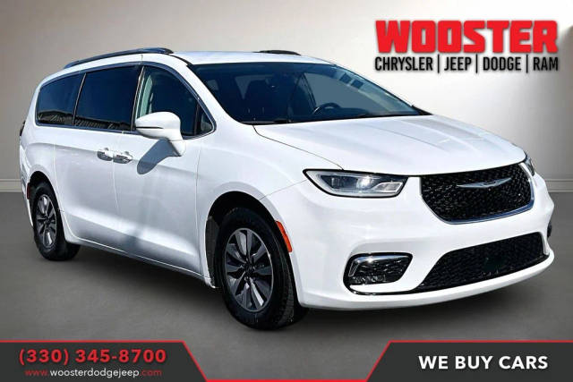 2021 Chrysler Pacifica Minivan Touring L FWD photo