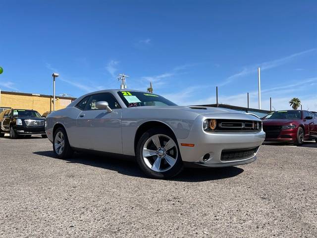 2021 Dodge Challenger SXT RWD photo