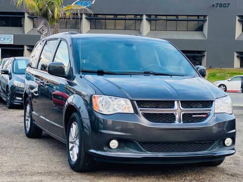 2019 Dodge Grand Caravan SXT FWD photo