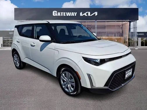 2023 Kia Soul LX FWD photo