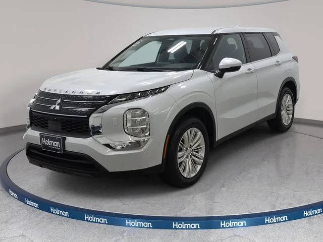 2023 Mitsubishi Outlander ES AWD photo
