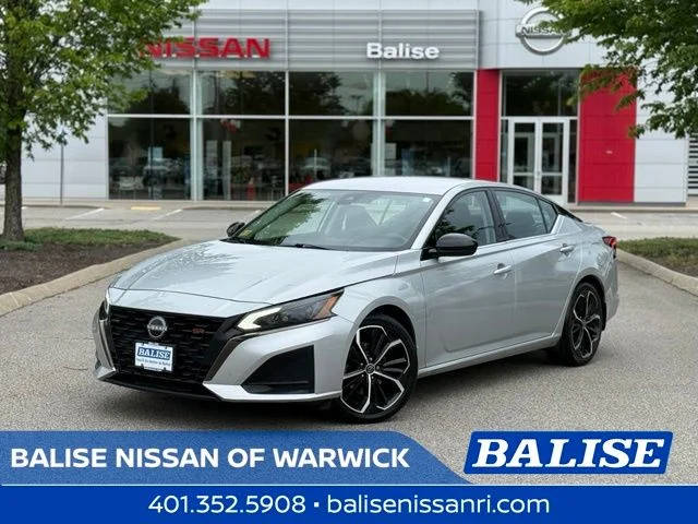 2023 Nissan Altima 2.5 SR FWD photo