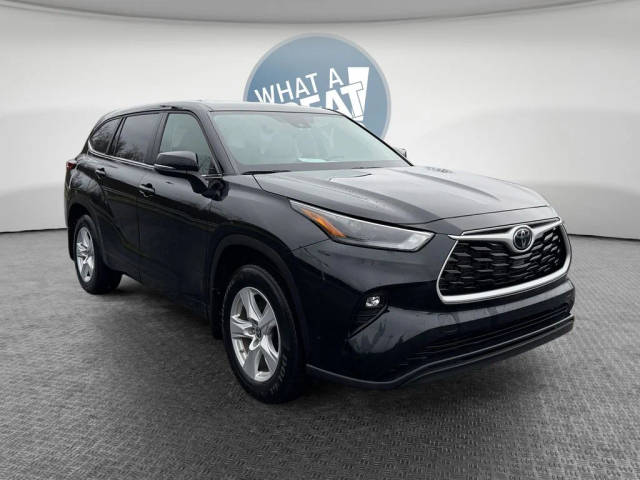 2023 Toyota Highlander LE AWD photo