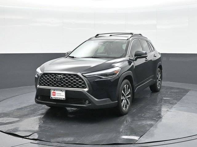 2023 Toyota Corolla Cross XLE FWD photo
