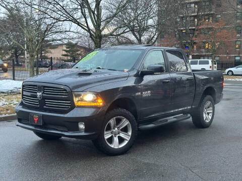 2016 Ram 1500 Sport 4WD photo