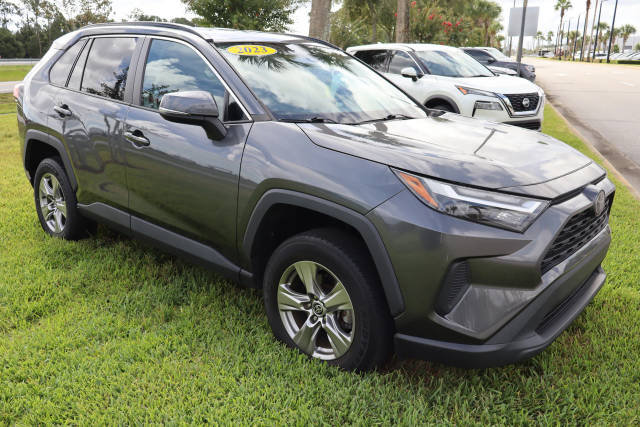 2023 Toyota RAV4 XLE FWD photo