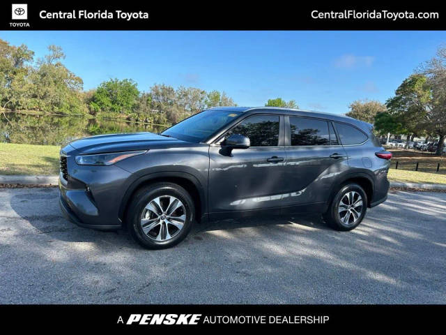 2023 Toyota Highlander XLE FWD photo