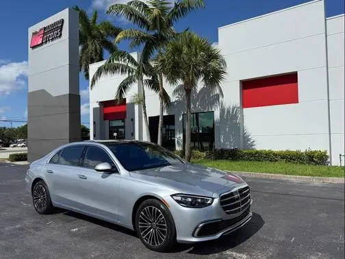 2023 Mercedes-Benz S-Class S 580e AWD photo