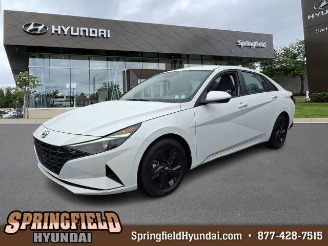 2023 Hyundai Elantra SEL FWD photo